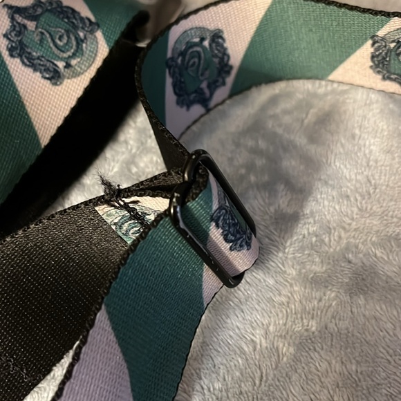 Slytherin Crest Harry Potter safety belt seatbelt buckle belt 25” to 45” waist - Picture 8 of 10